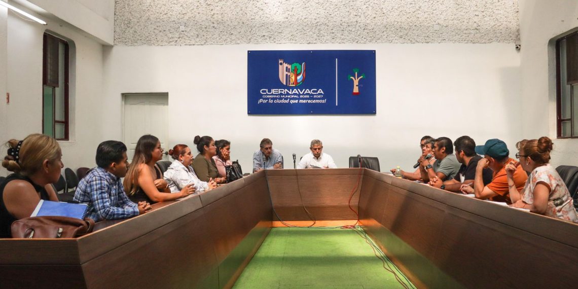 Refrenda Urióstegui apoyo a mercados periféricos de Cuernavaca