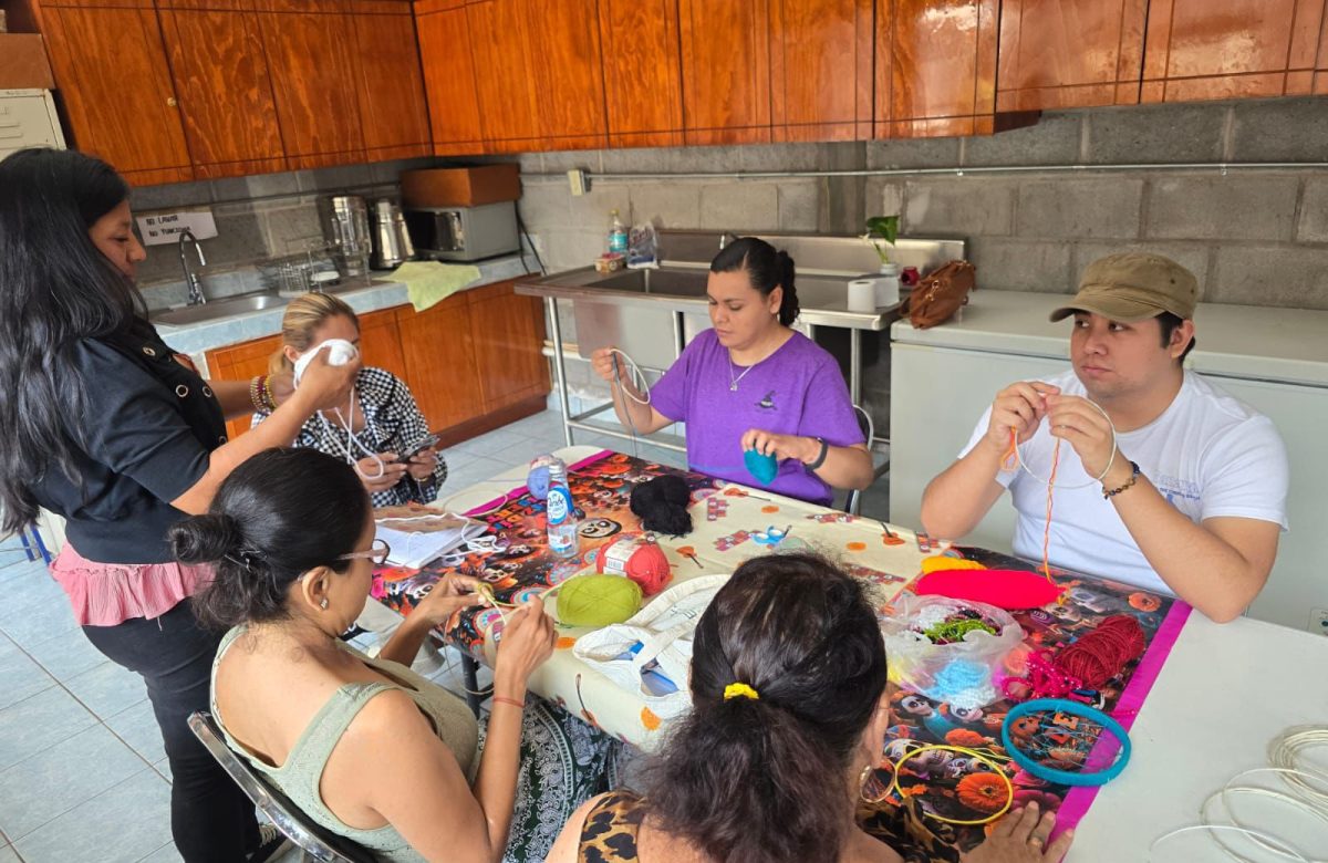 Cuernavaca fortalece la participación comunitaria con taller de elaboración de atrapasueños en Ocotepec