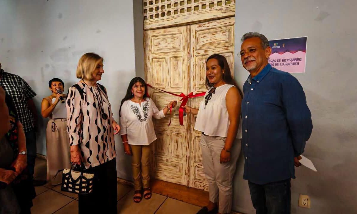 Cuernavaca inaugura exposición de artesanías con talento de nuevas generaciones
