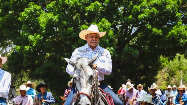 Cuernavaca refrenda compromiso con la memoria histórica en Cabalgata Zapatista