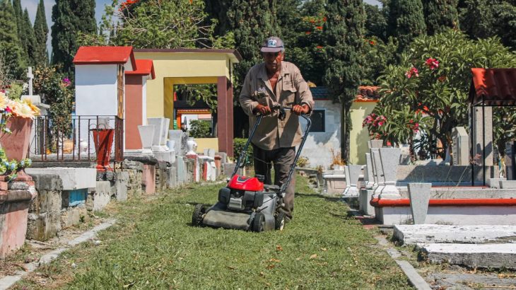 Cuernavaca fortalece el mantenimiento permanente de los panteones municipales